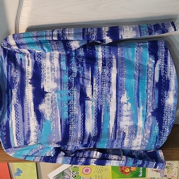 Relativity Button Front Top Cotton Rayon Blend M Blues. Teal and White Pockets - Picture 2 of 7